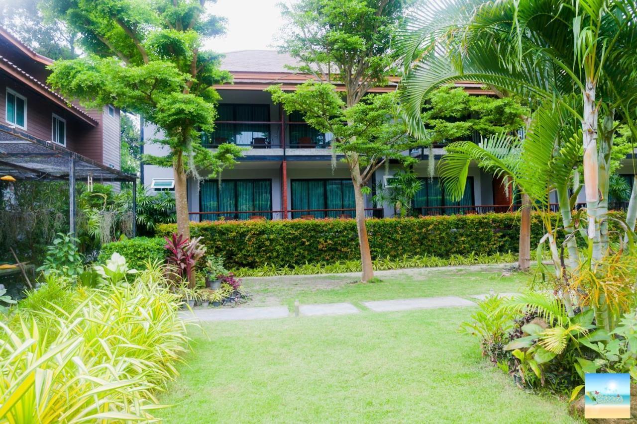 The Breeze Lipe Resort Екстериор снимка