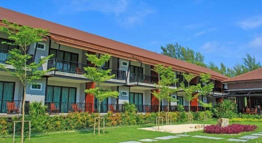 The Breeze Lipe Resort Екстериор снимка