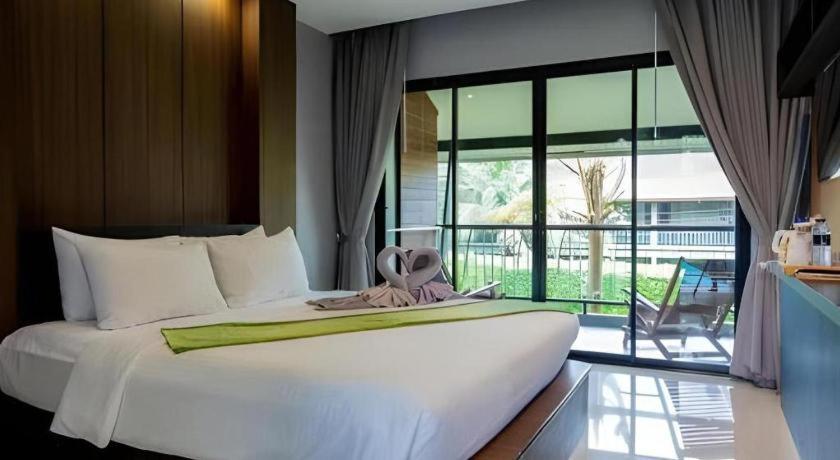 The Breeze Lipe Resort Екстериор снимка