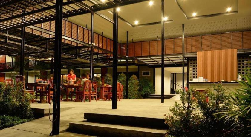 The Breeze Lipe Resort Екстериор снимка
