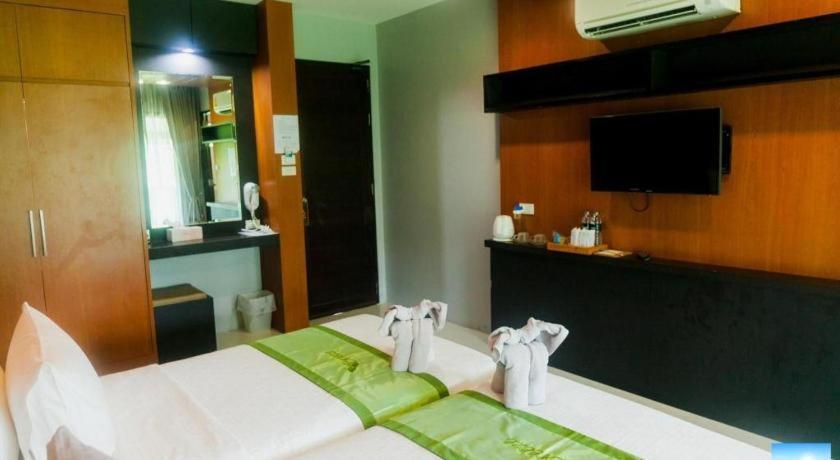 The Breeze Lipe Resort Екстериор снимка